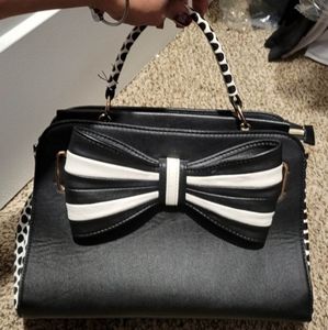 Black & White  Bow Purse
